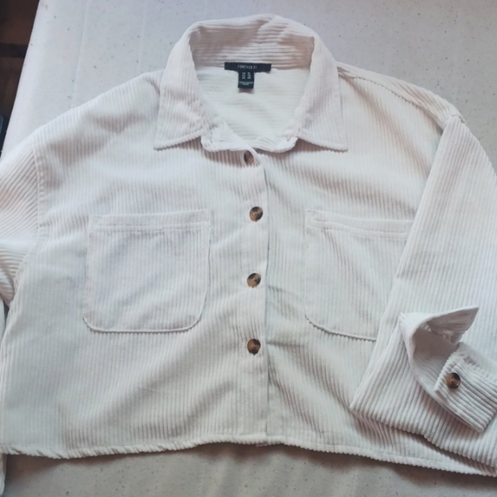 FOREVER 21 Ribbed + Cropped Button Up Jacket
